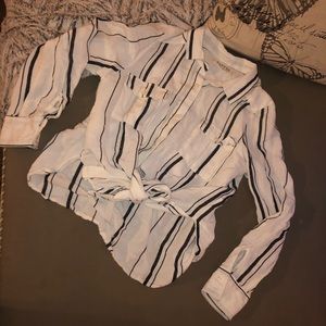 Tie front long sleeve